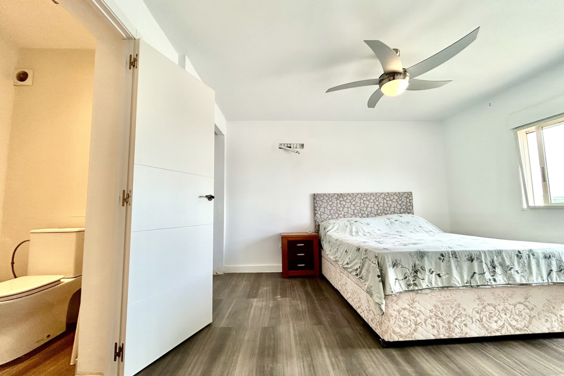 Resale - Villa -
Los Montesinos