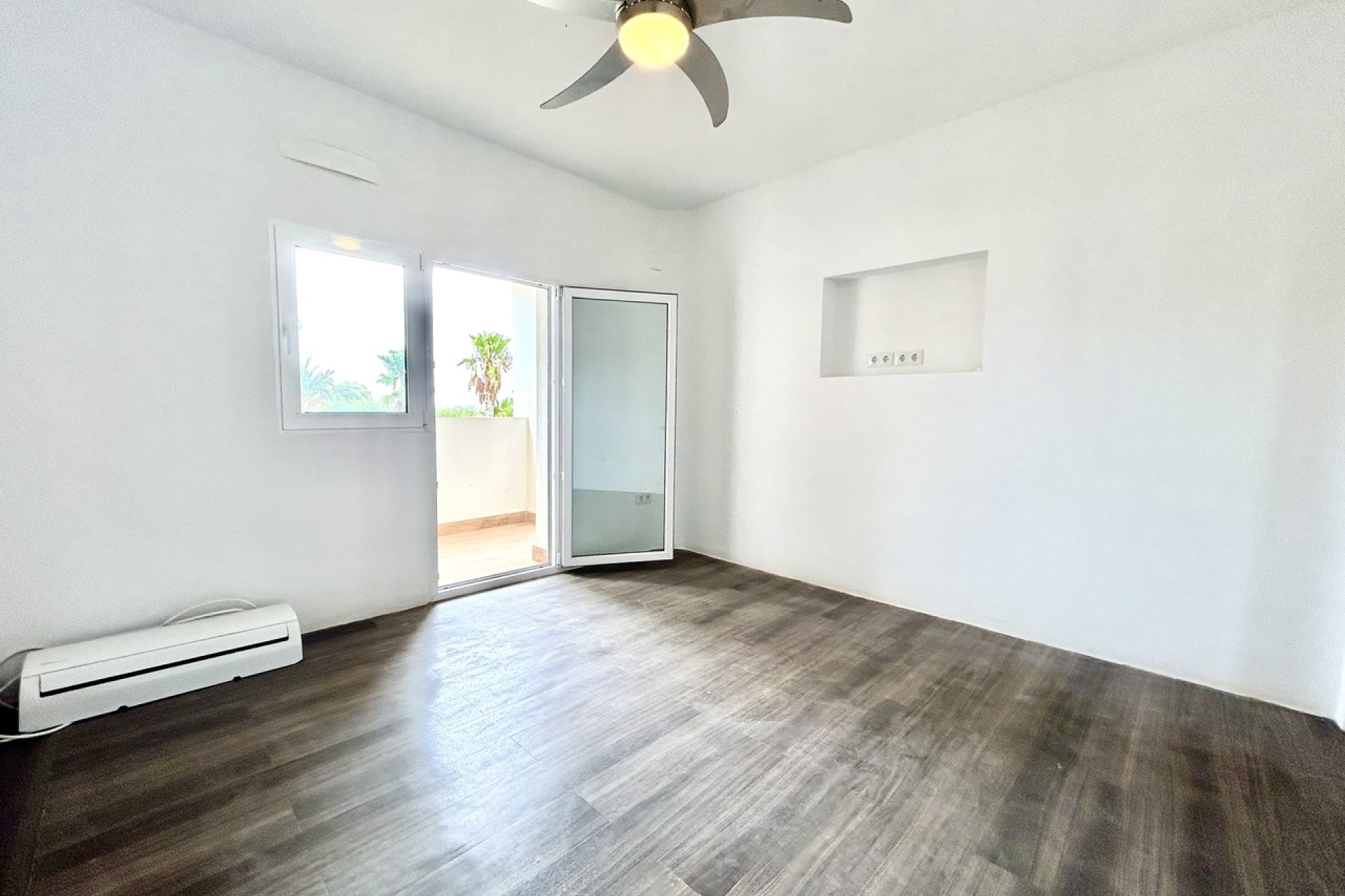 Resale - Villa -
Los Montesinos