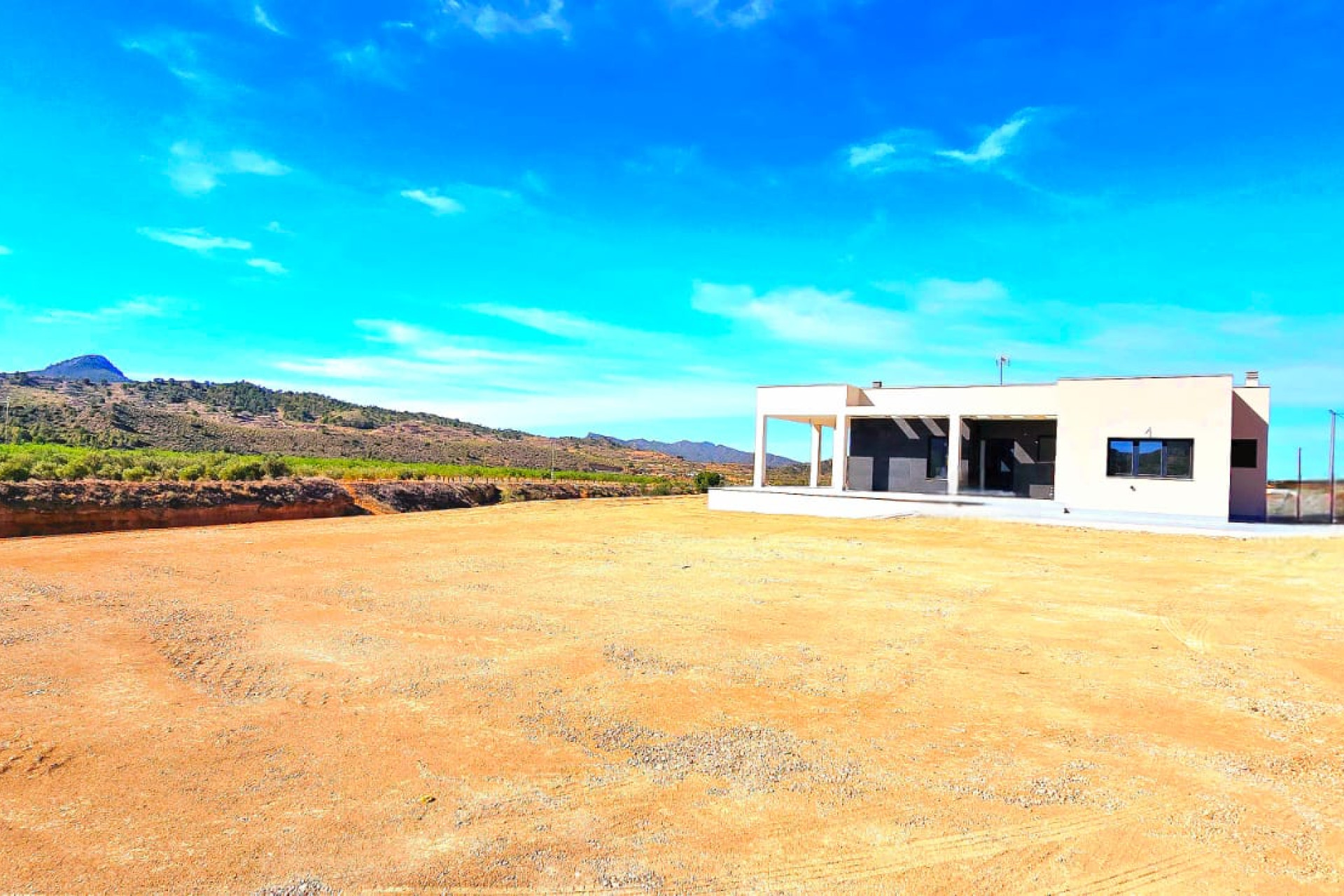 Resale - Villa -
Macisvenda - Inland
