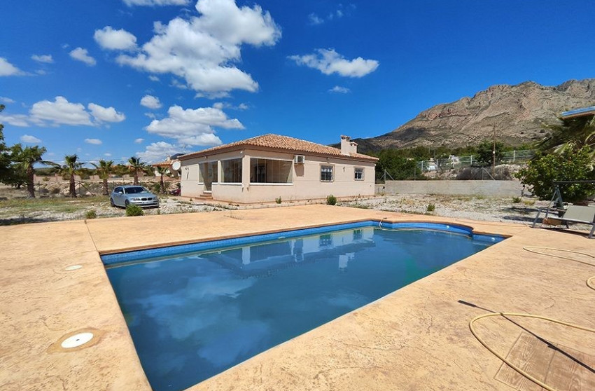 Resale - Villa -
Macisvenda - MACISVENDA