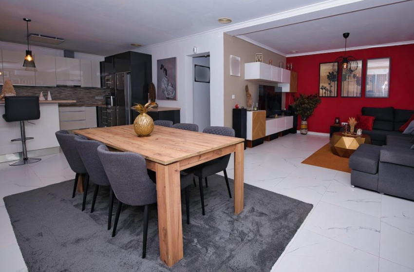 Resale - Villa -
Macisvenda - MACISVENDA