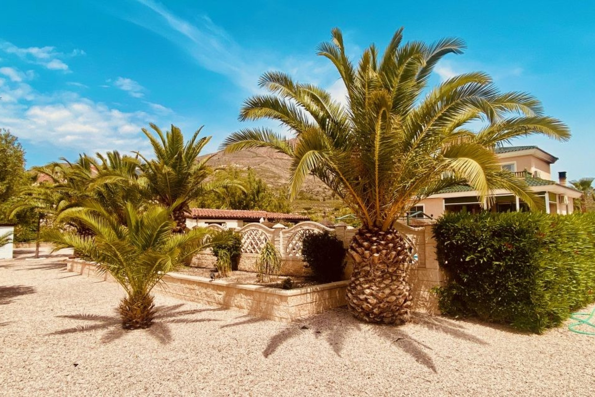 Resale - Villa -
Macisvenda - MACISVENDA