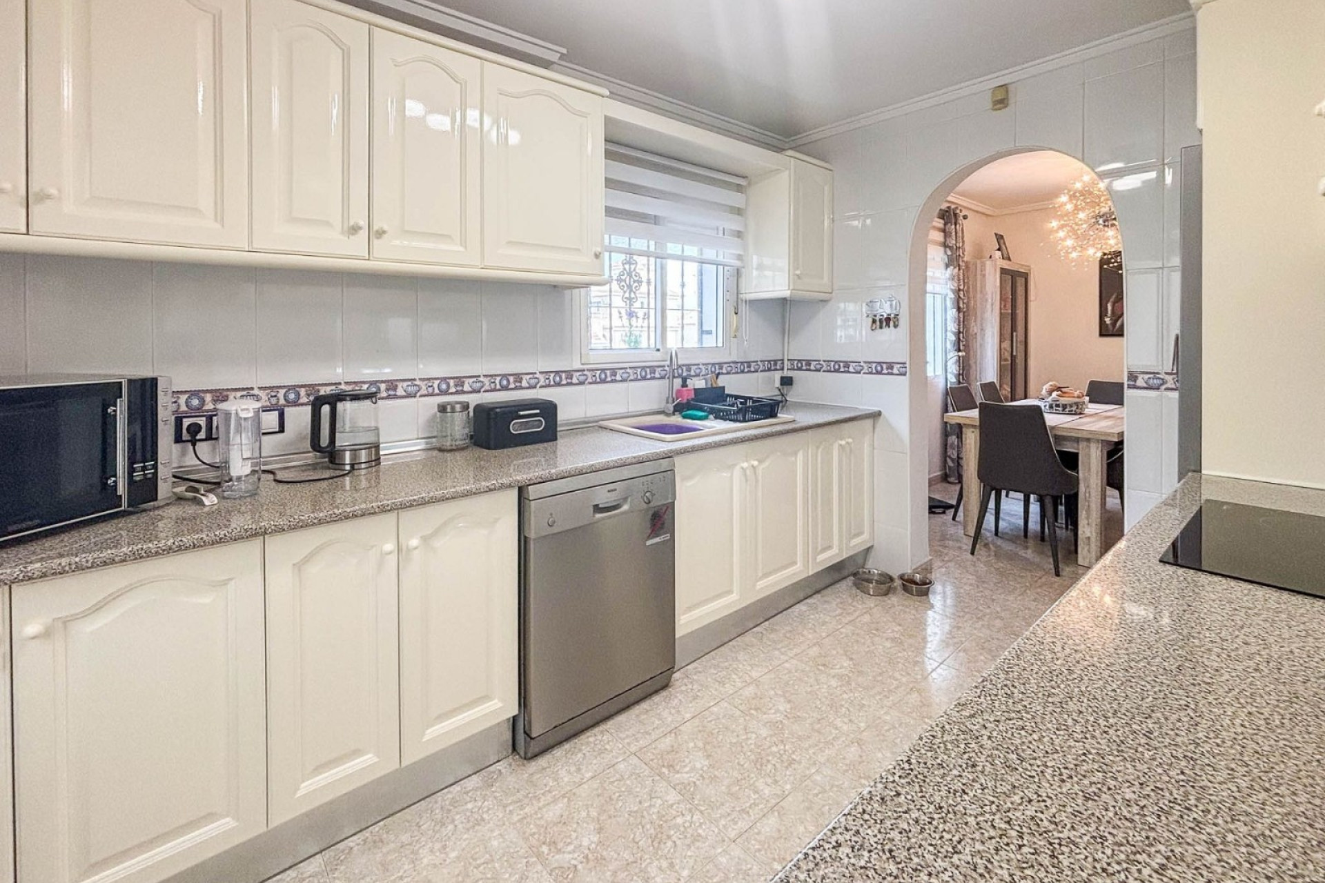 Resale - Villa -
Monforte del Cid