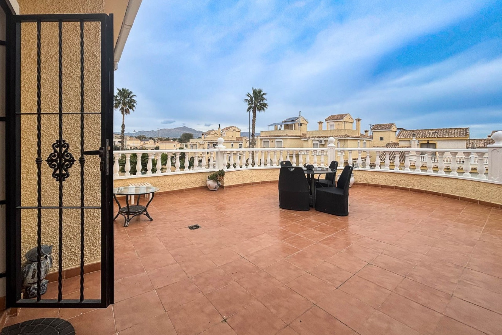 Resale - Villa -
Monforte del Cid