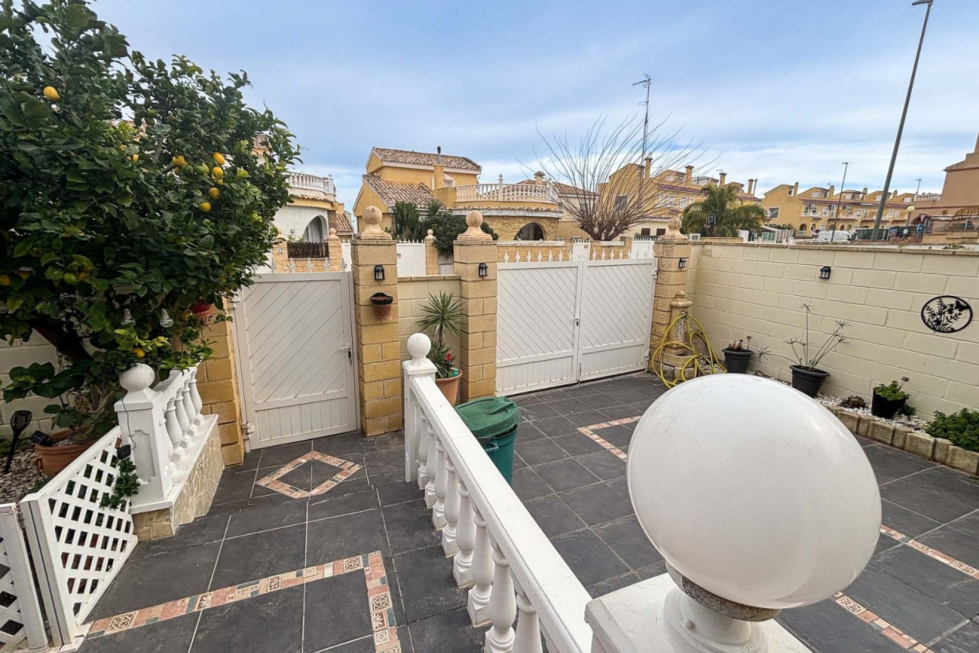 Resale - Villa -
Monforte del Cid