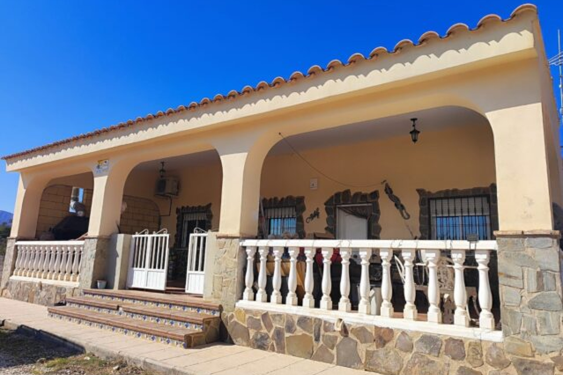 Resale - Villa -
Monovar