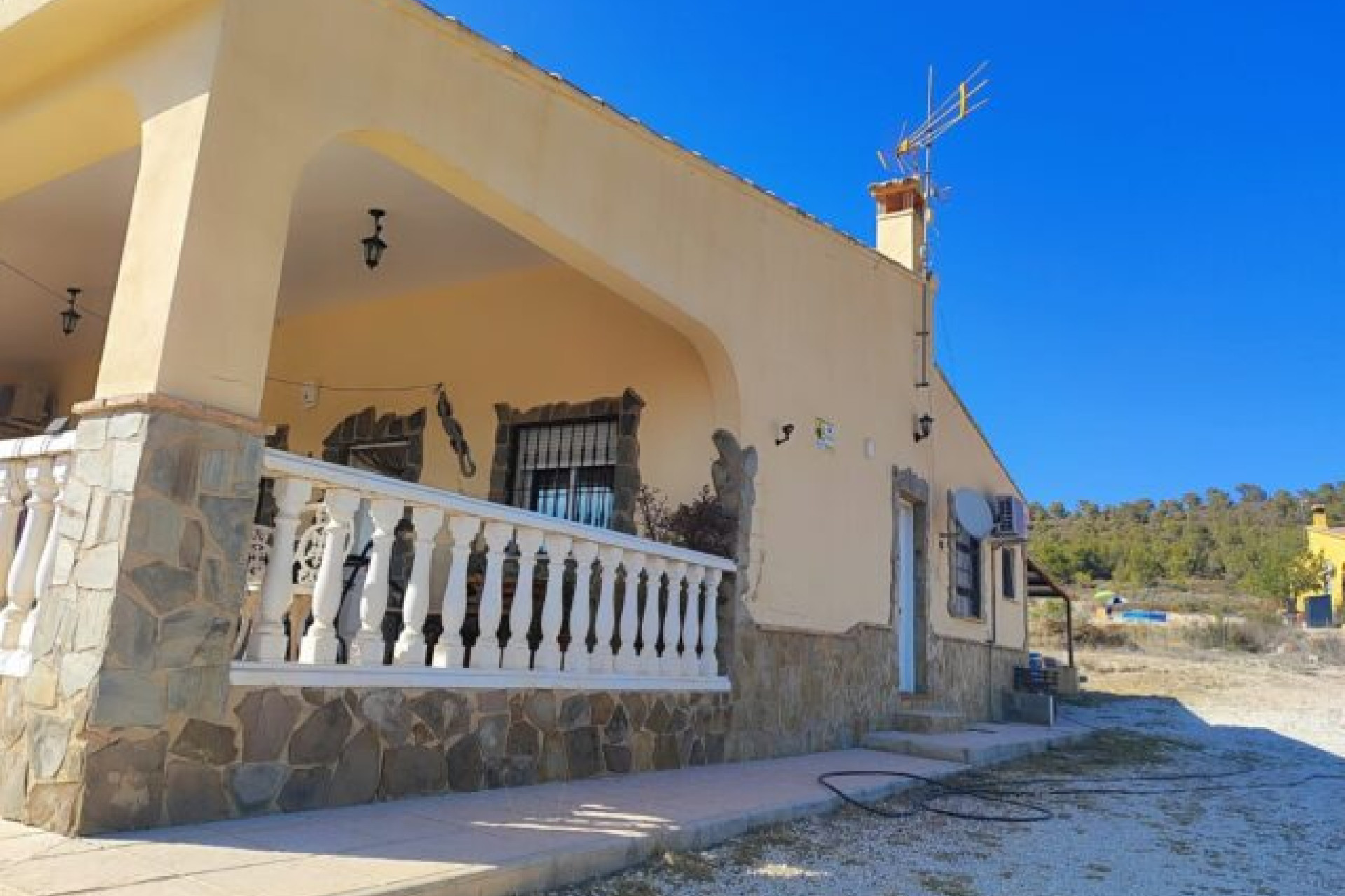 Resale - Villa -
Monovar