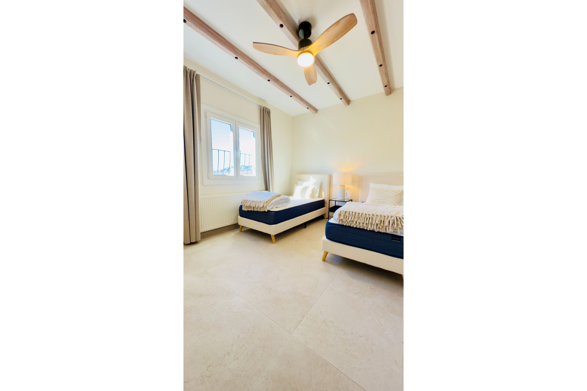 Resale - Villa -
Monovar