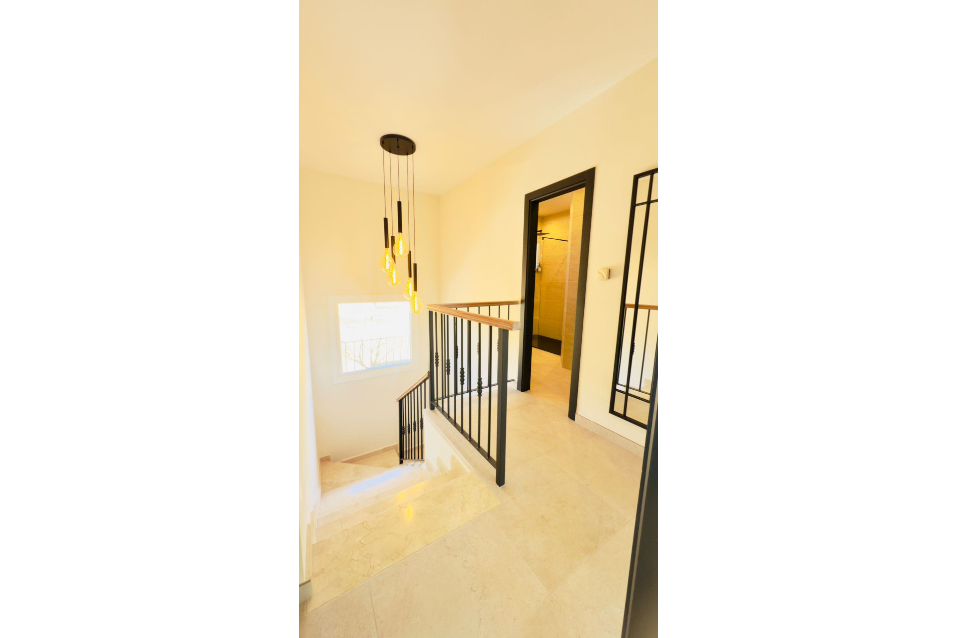 Resale - Villa -
Monovar