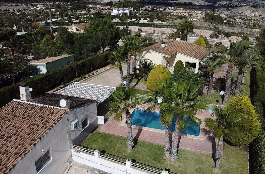 Resale - Villa -
Monovar