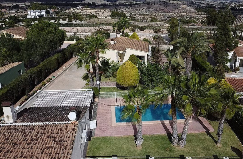 Resale - Villa -
Monovar