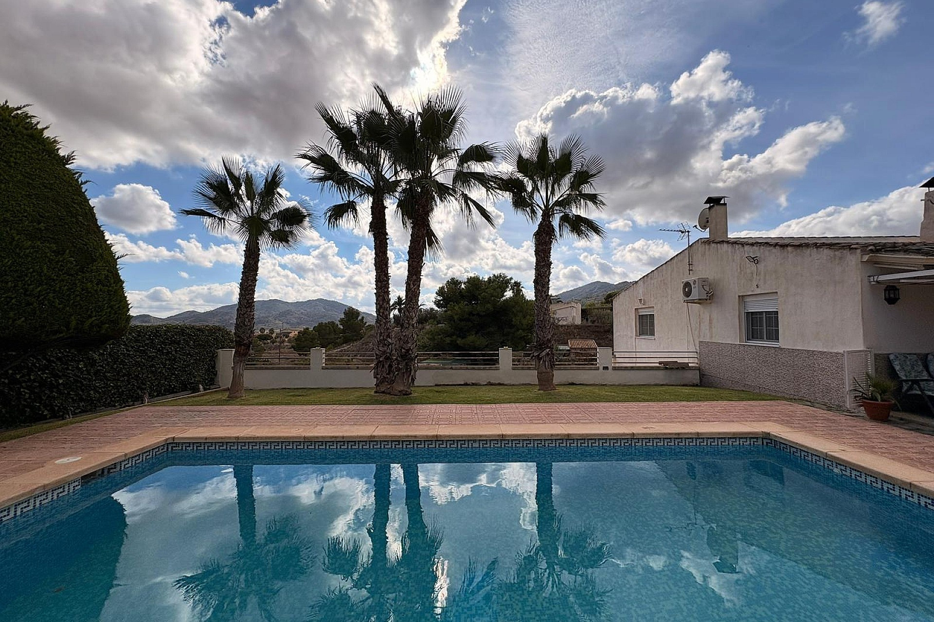 Resale - Villa -
Monovar