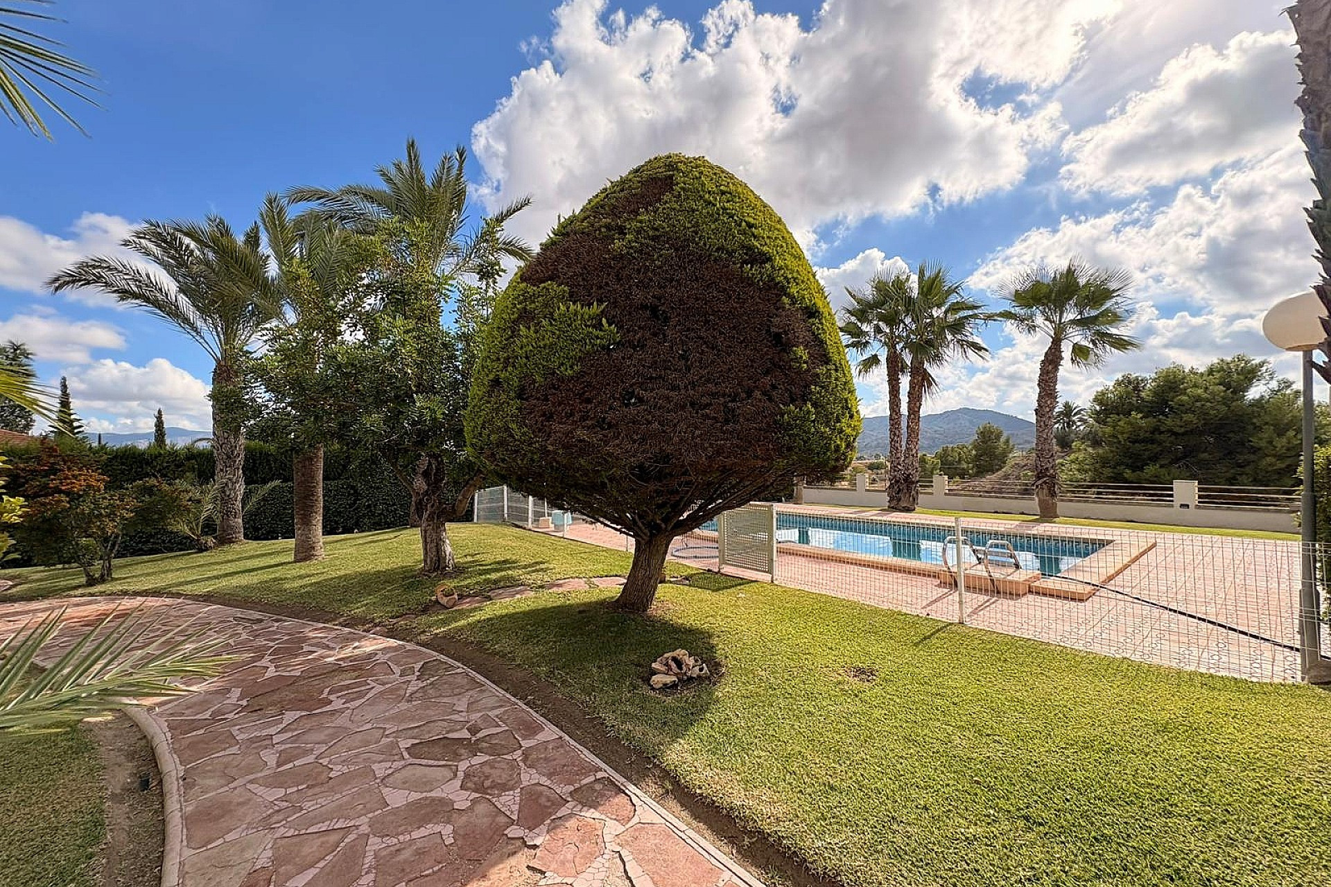 Resale - Villa -
Monovar