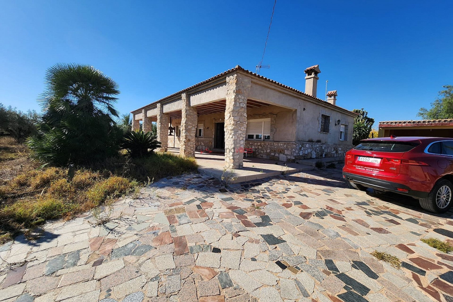 Resale - Villa -
Novelda