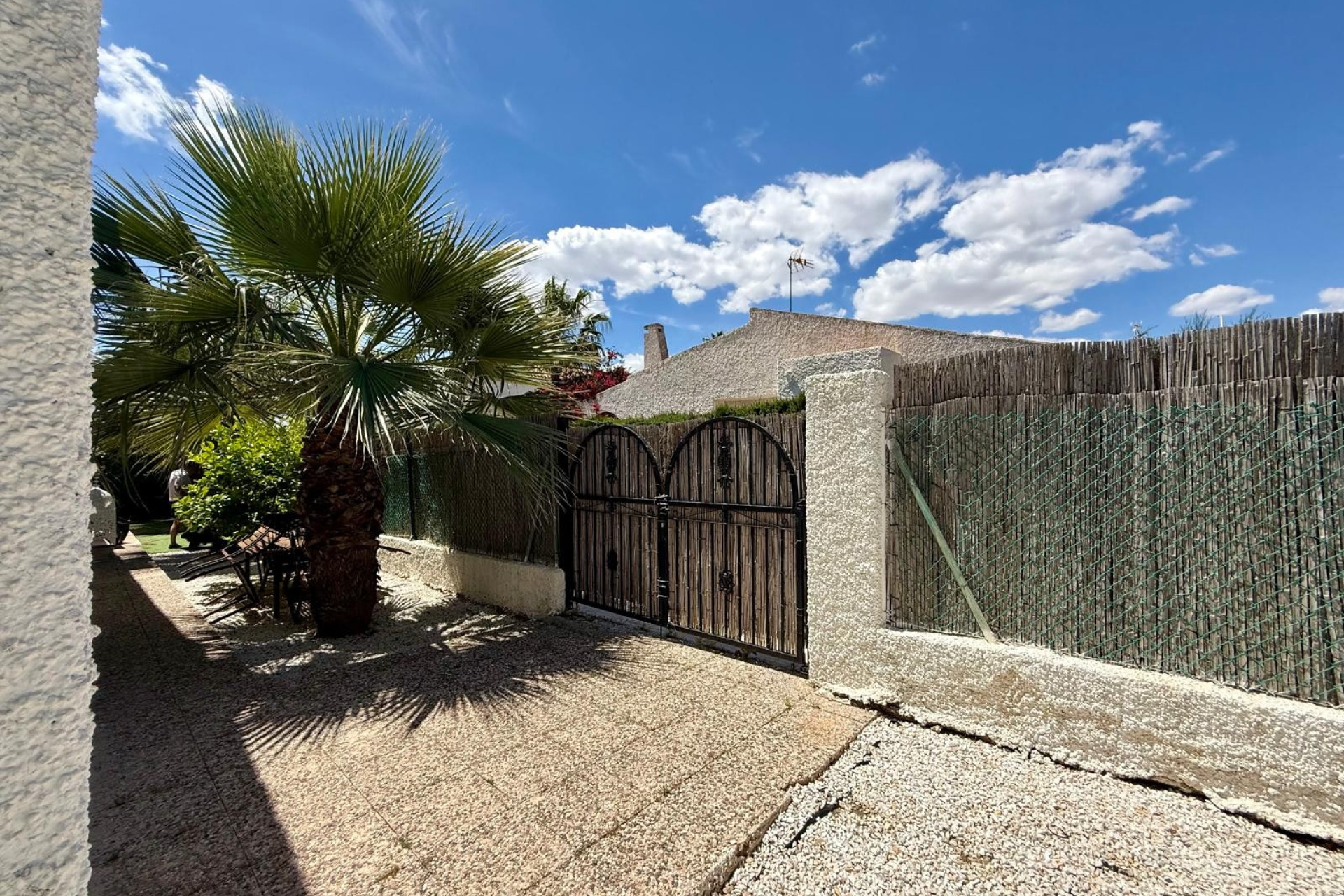 Resale - Villa -
Orihuela Costa - Campoamor