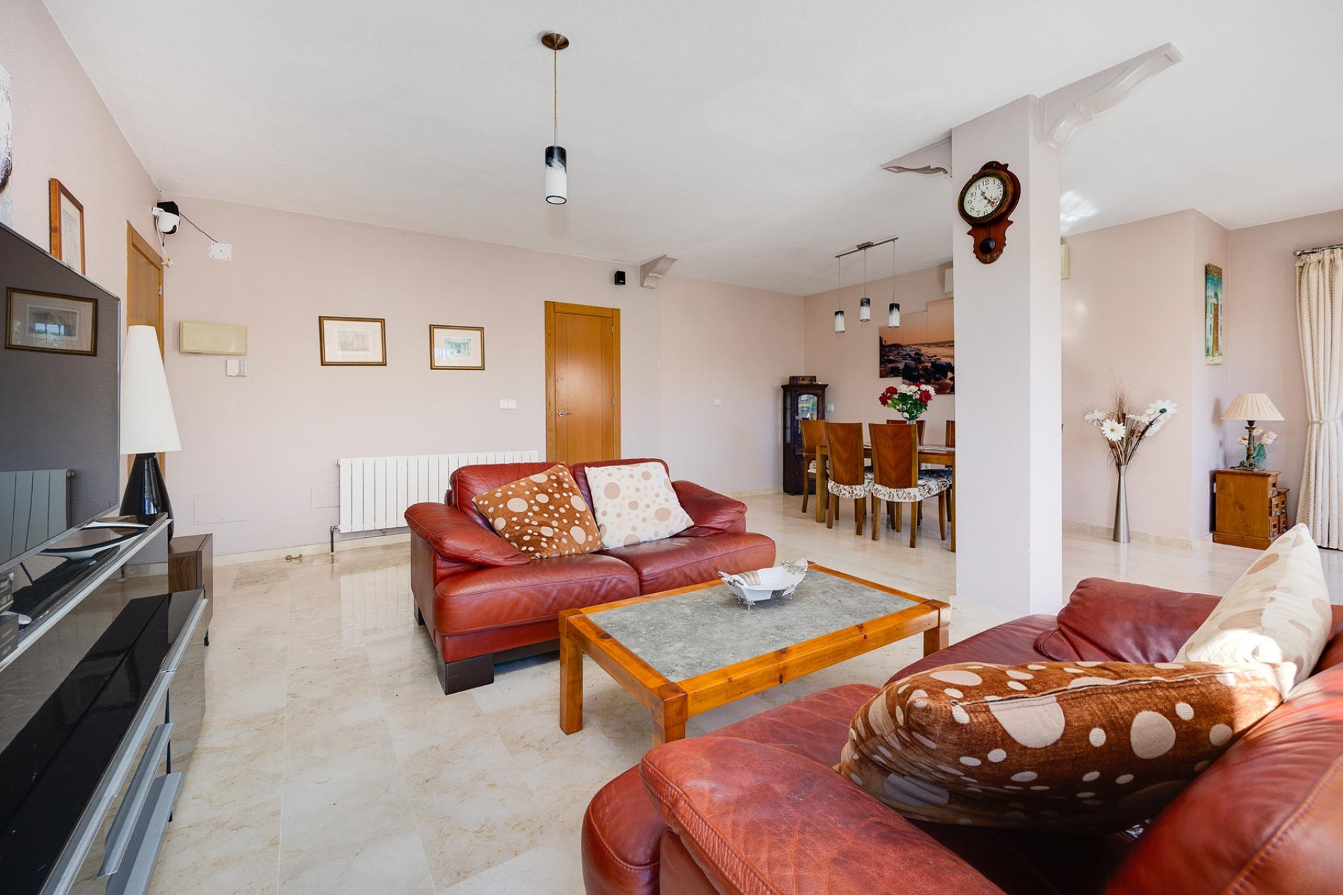 Resale - Villa -
Orihuela Costa - Costa Blanca