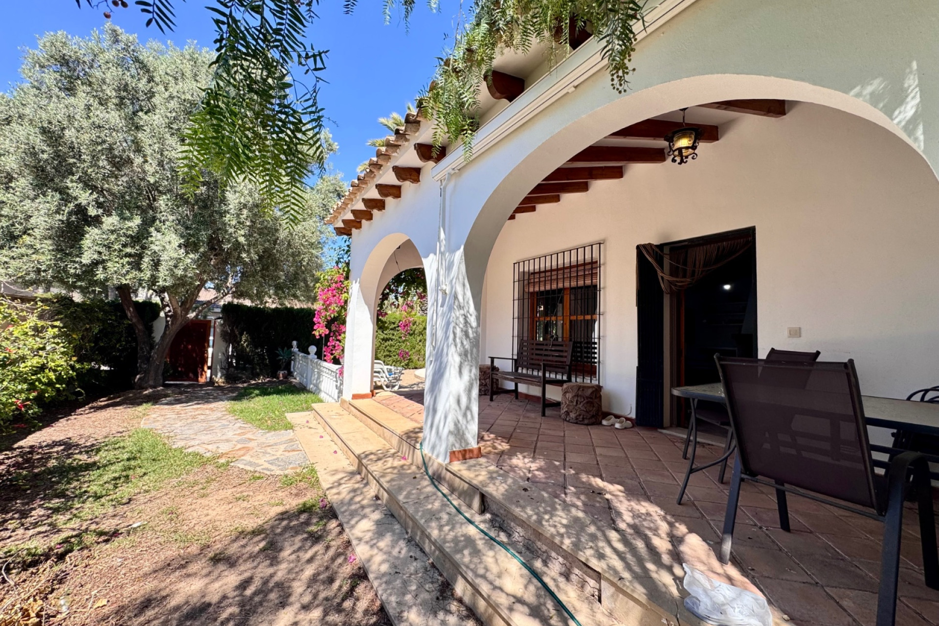 Resale - Villa -
Orihuela Costa - Costa Blanca