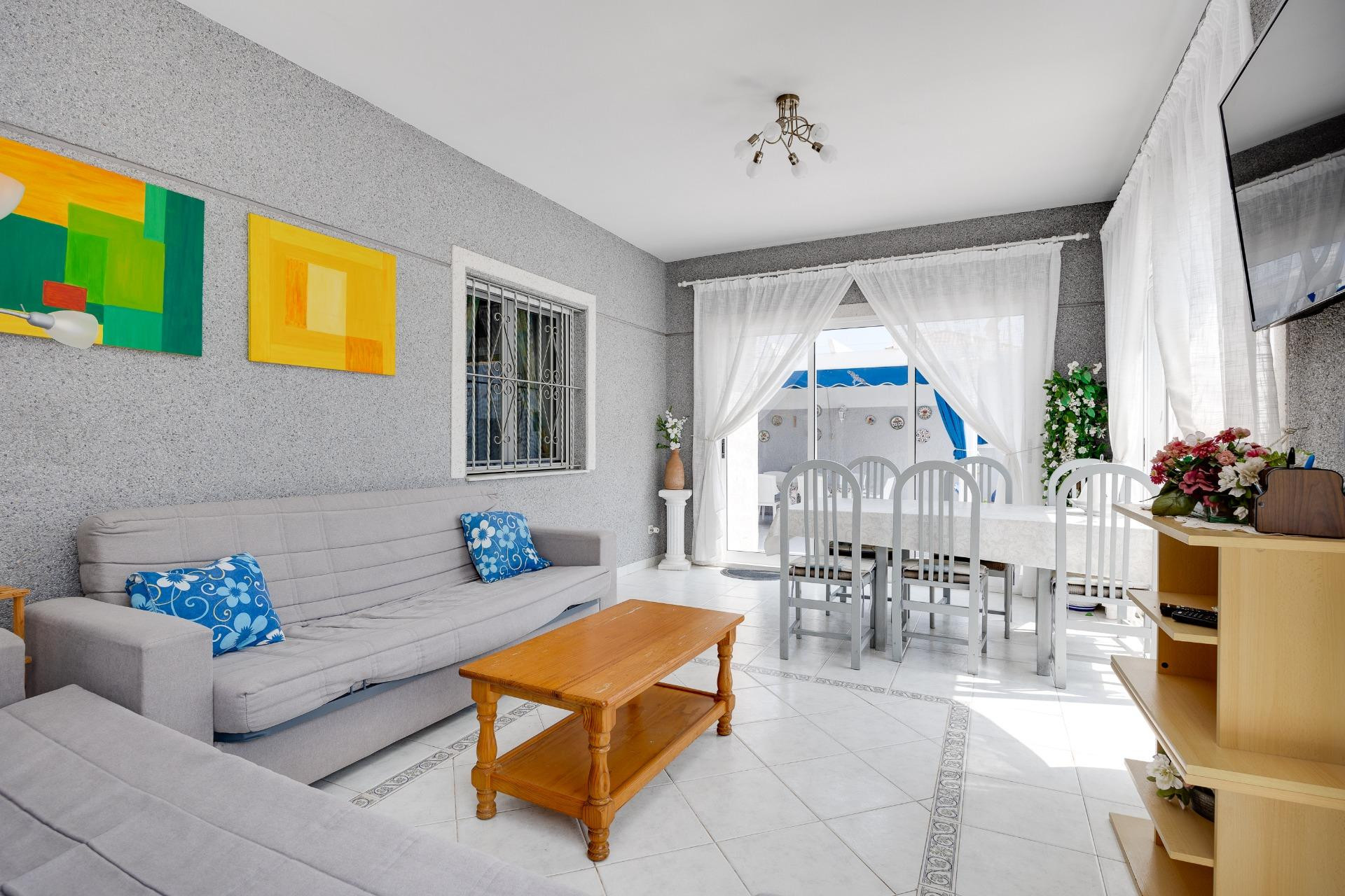 Resale - Villa -
Orihuela Costa - La Regia