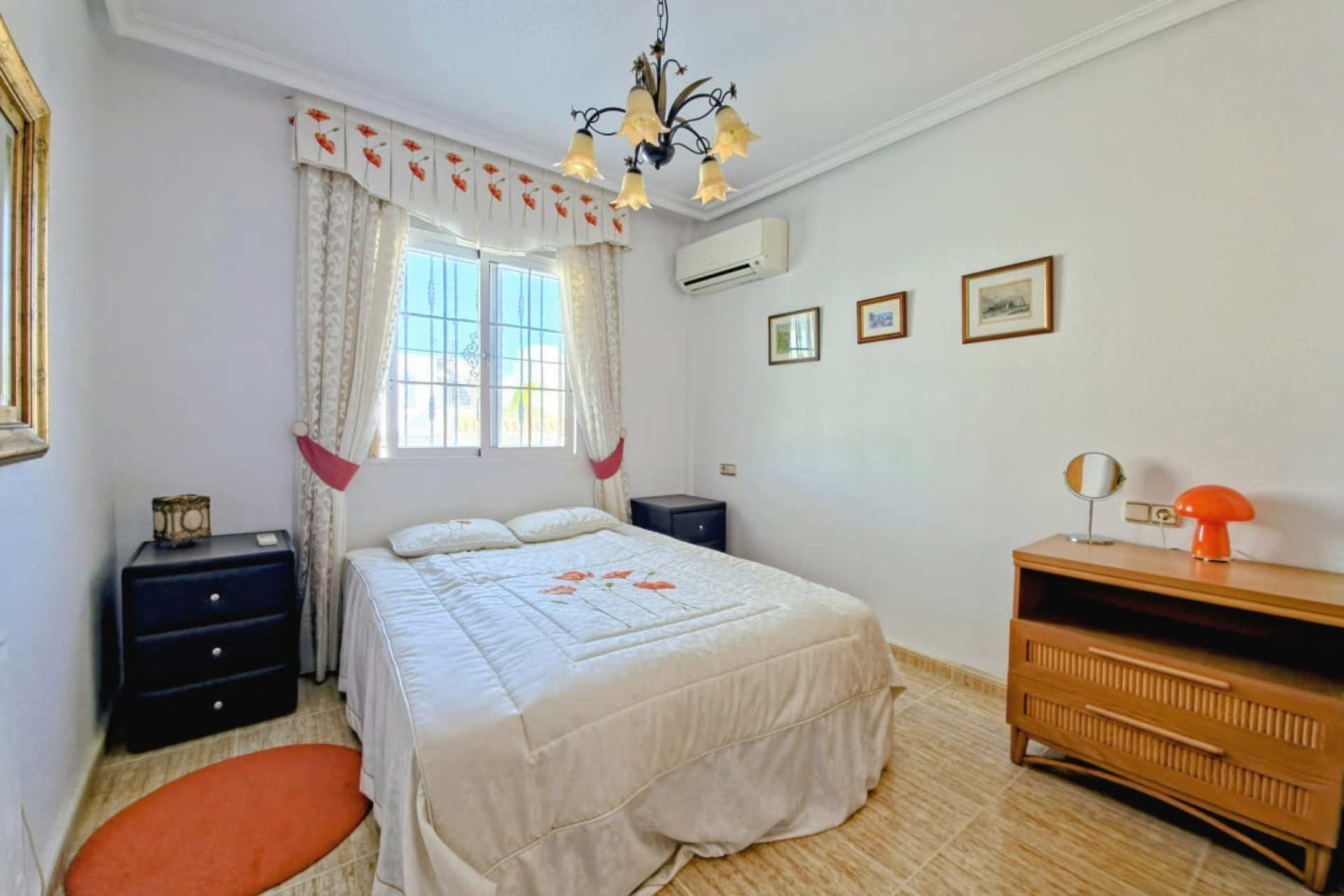 Resale - Villa -
Orihuela Costa - Las Filipinas