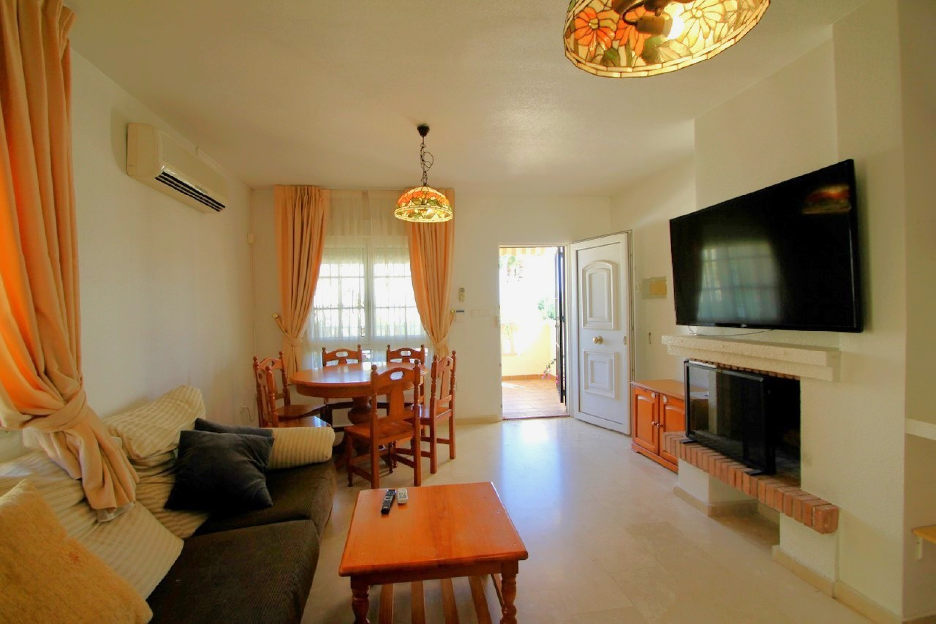 Resale - Villa -
Orihuela Costa - Las Ramblas