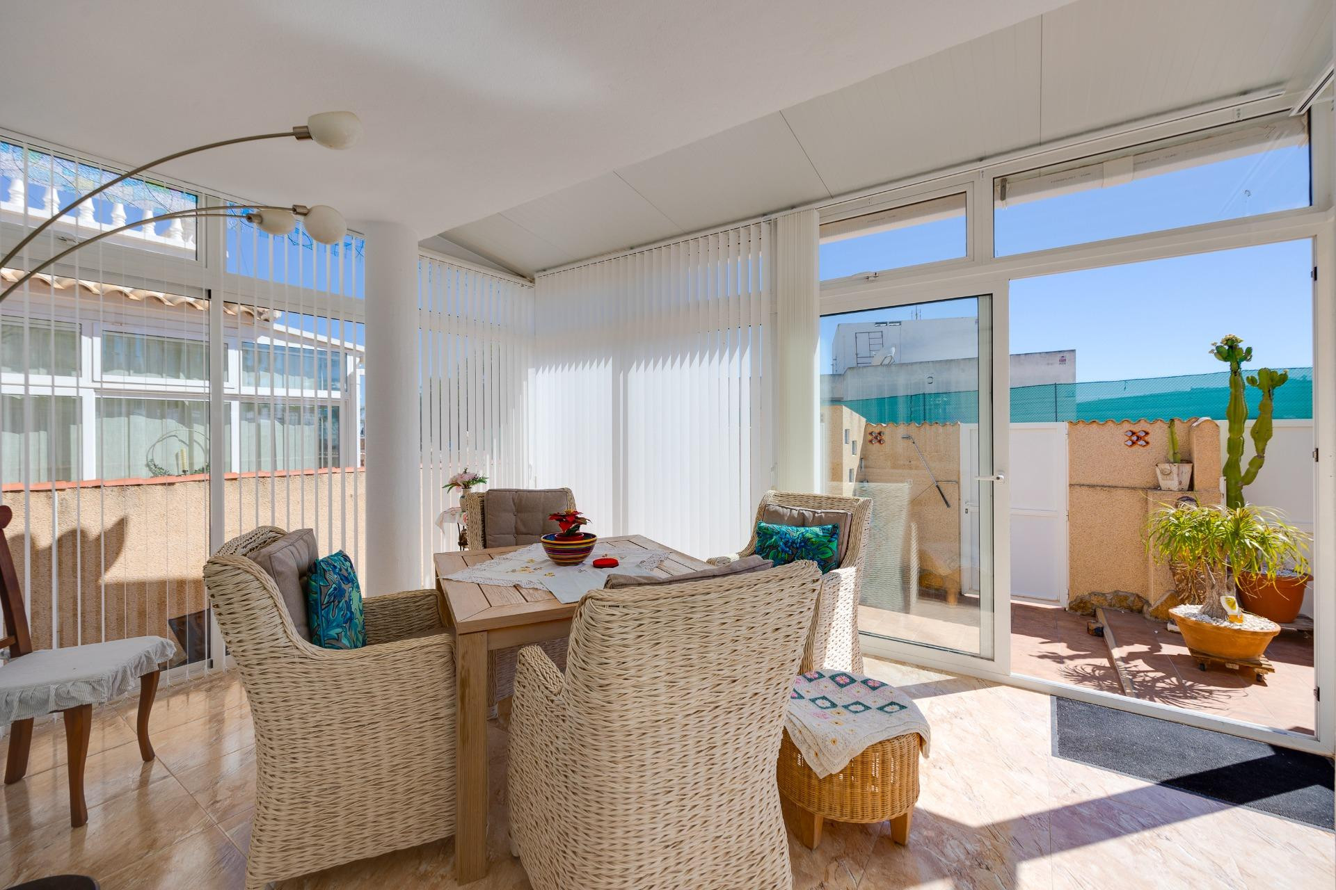 Resale - Villa -
Orihuela Costa - Lomas de Don Juan