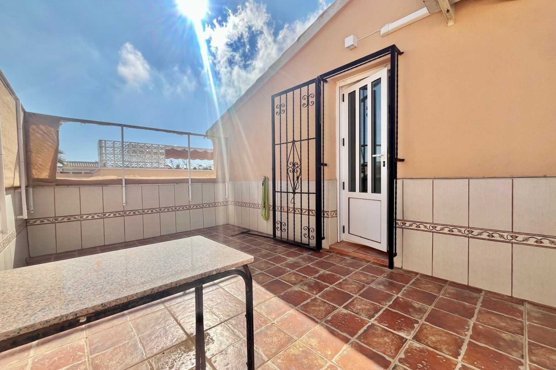 Resale - Villa -
Orihuela Costa - Los Almendros-la Florida