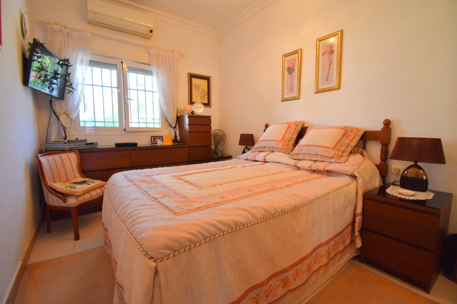 Resale - Villa -
Orihuela Costa - Los Balcones