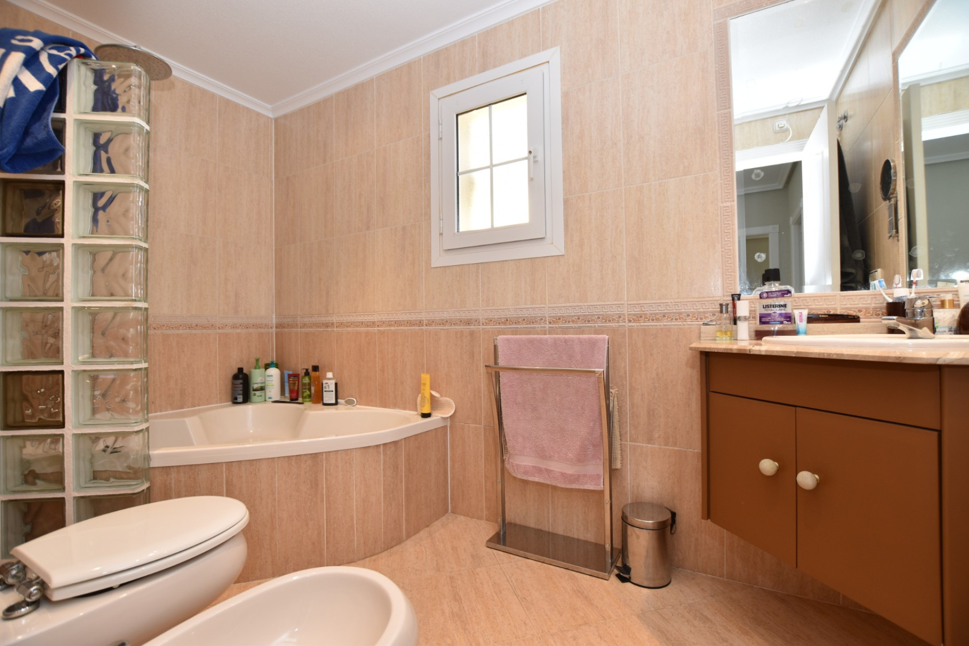 Resale - Villa -
Orihuela Costa - Los Dolses