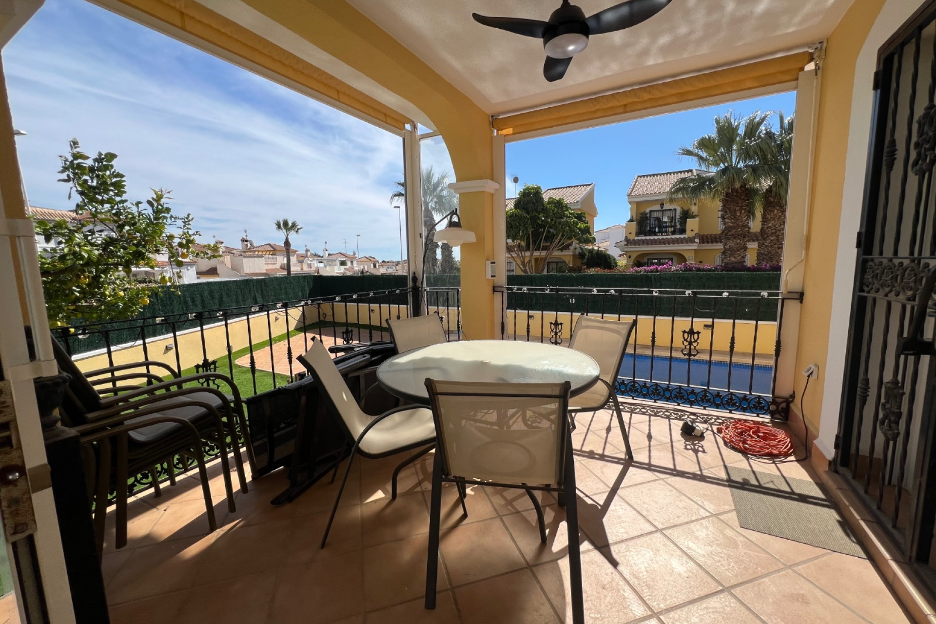 Resale - Villa -
Orihuela Costa - Los Dolses
