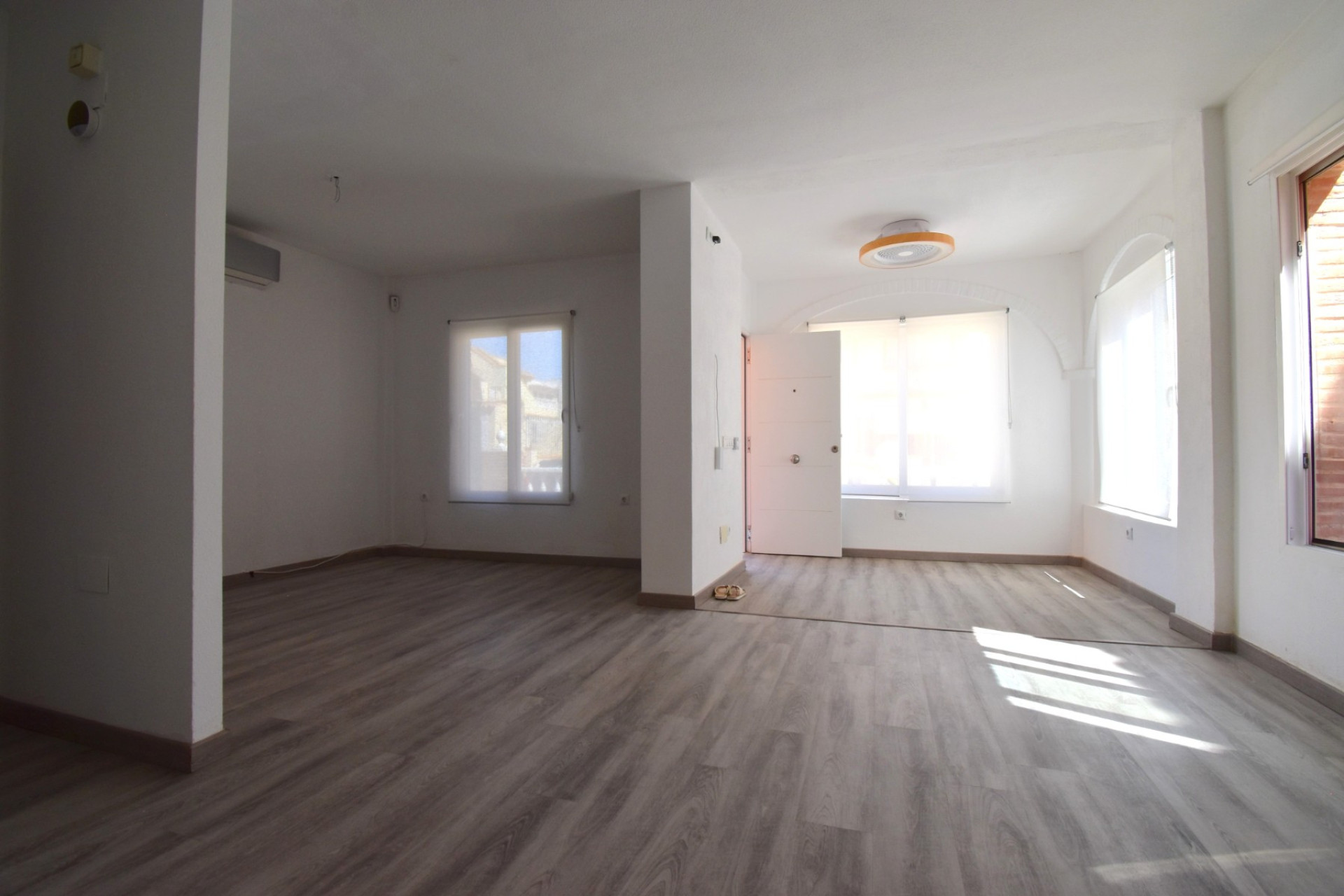 Resale - Villa -
Orihuela Costa - Playa Flamenca
