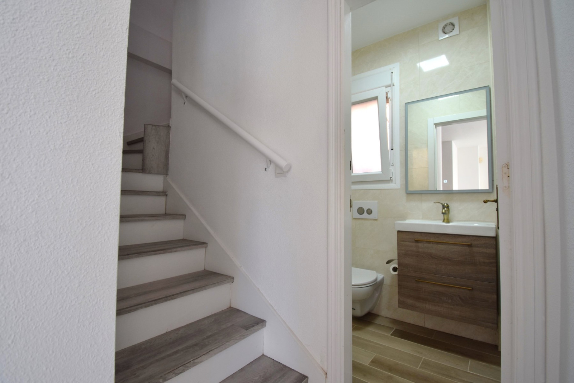 Resale - Villa -
Orihuela Costa - Playa Flamenca