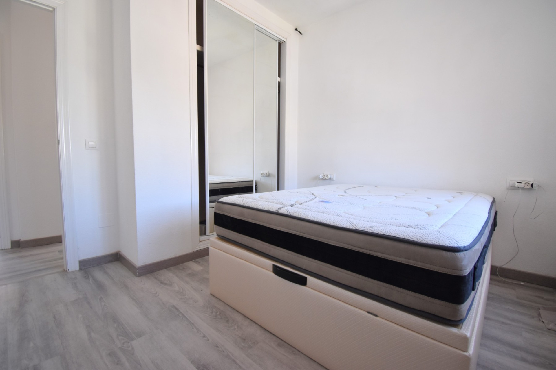 Resale - Villa -
Orihuela Costa - Playa Flamenca