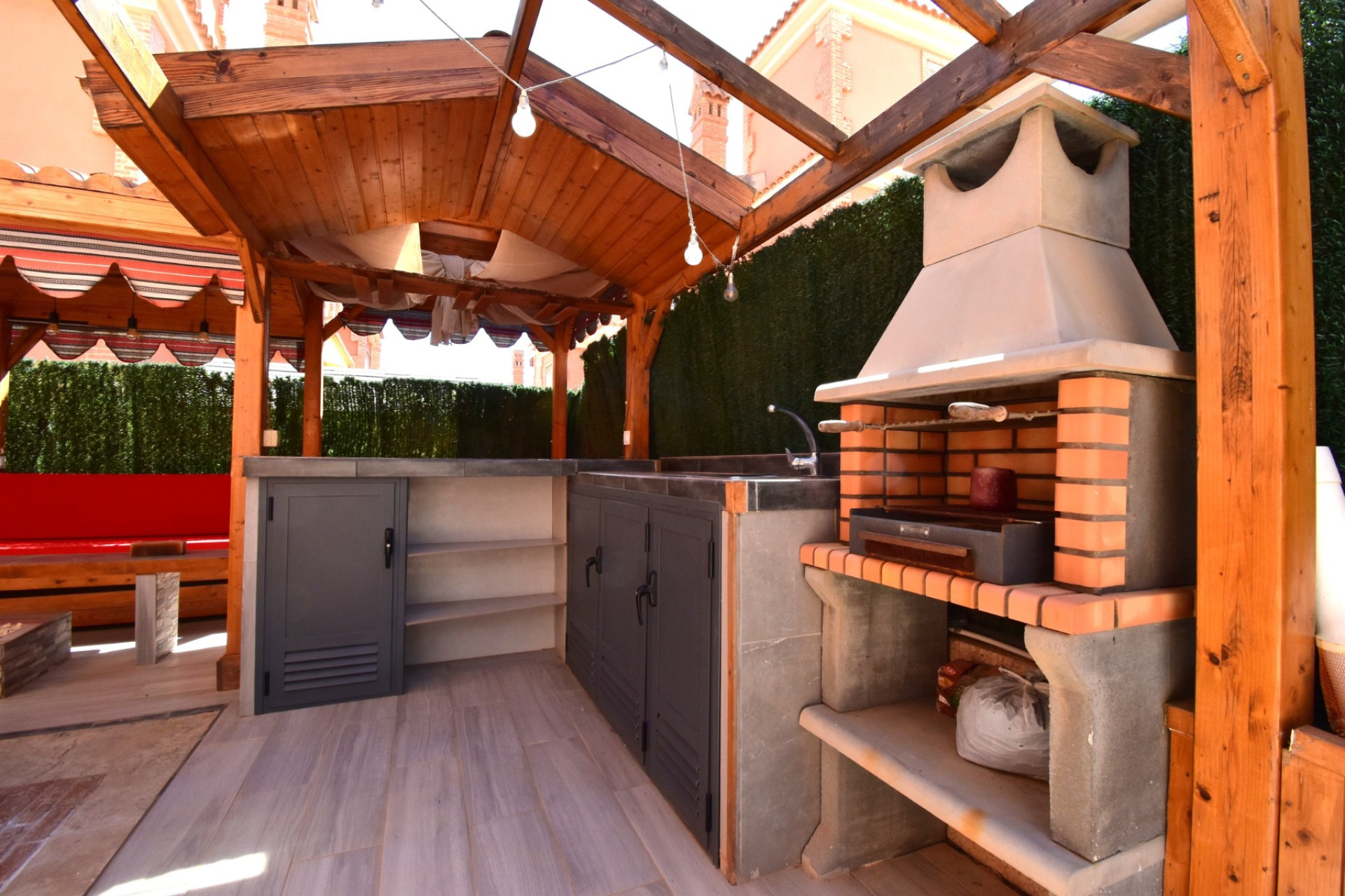 Resale - Villa -
Orihuela Costa - Playa Flamenca