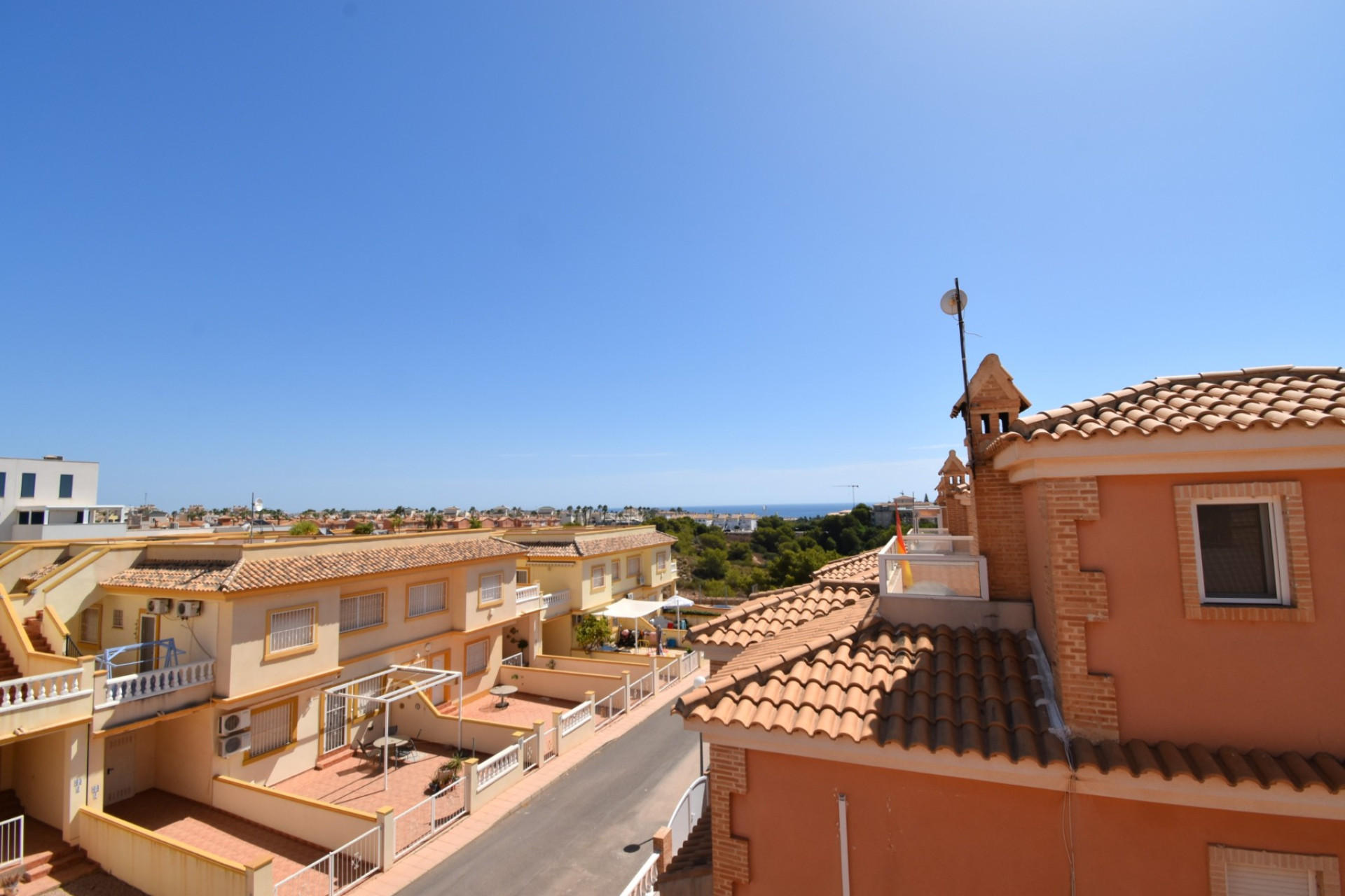 Resale - Villa -
Orihuela Costa - Playa Flamenca