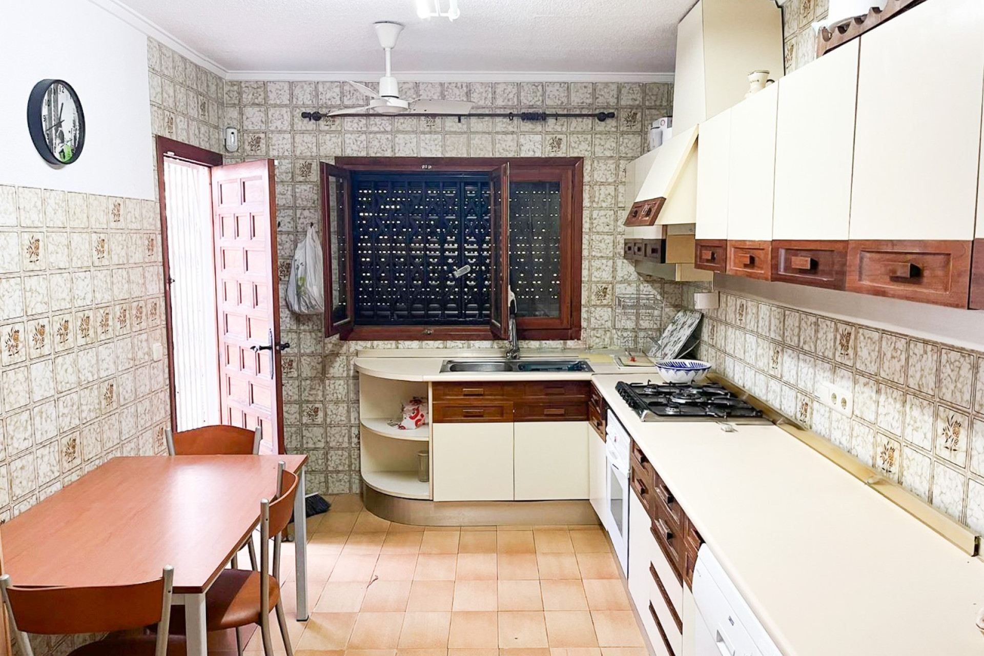 Resale - Villa -
Orihuela Costa - Punta Prima