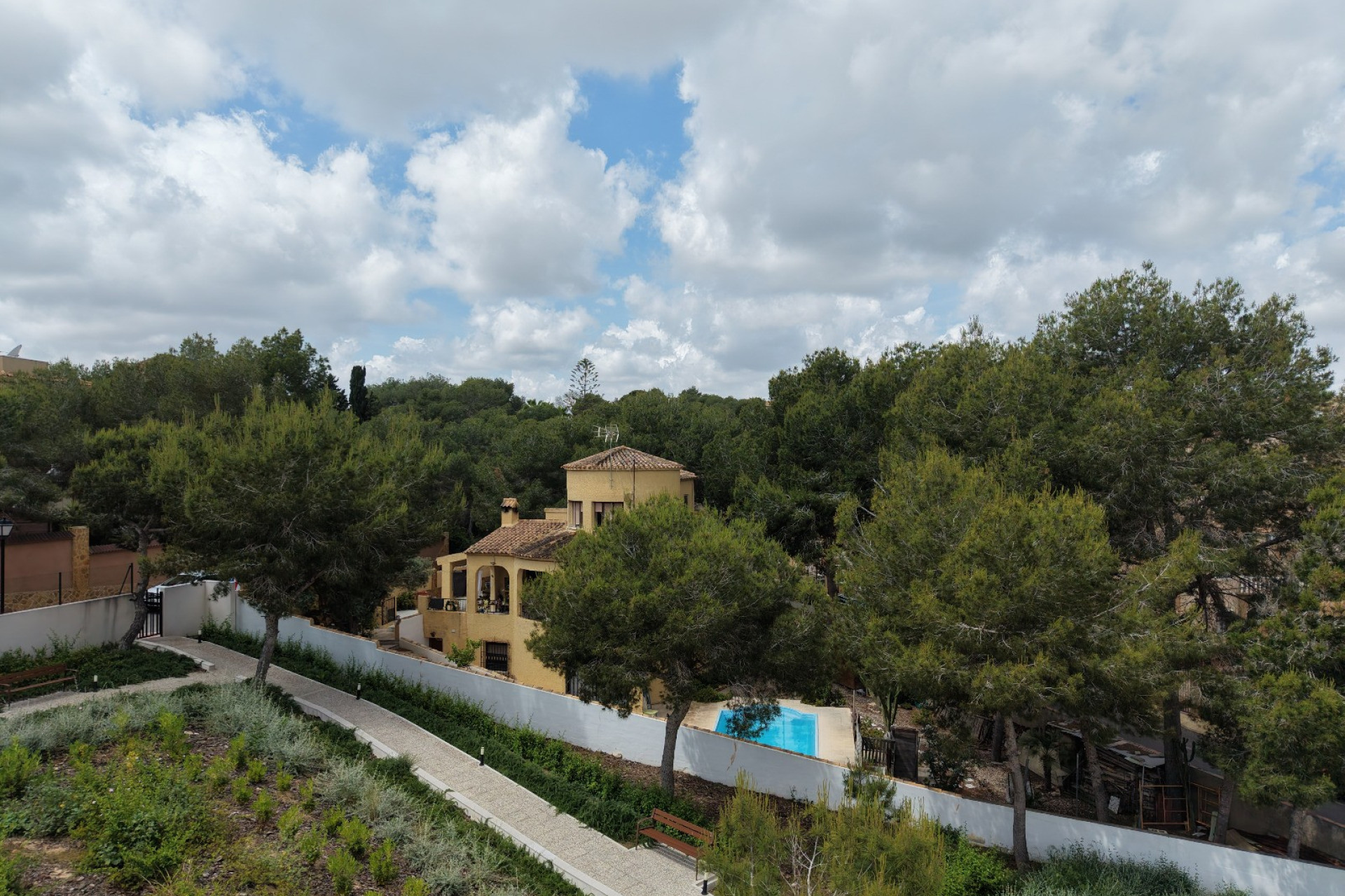 Resale - Villa -
Orihuela Costa - Villamartin