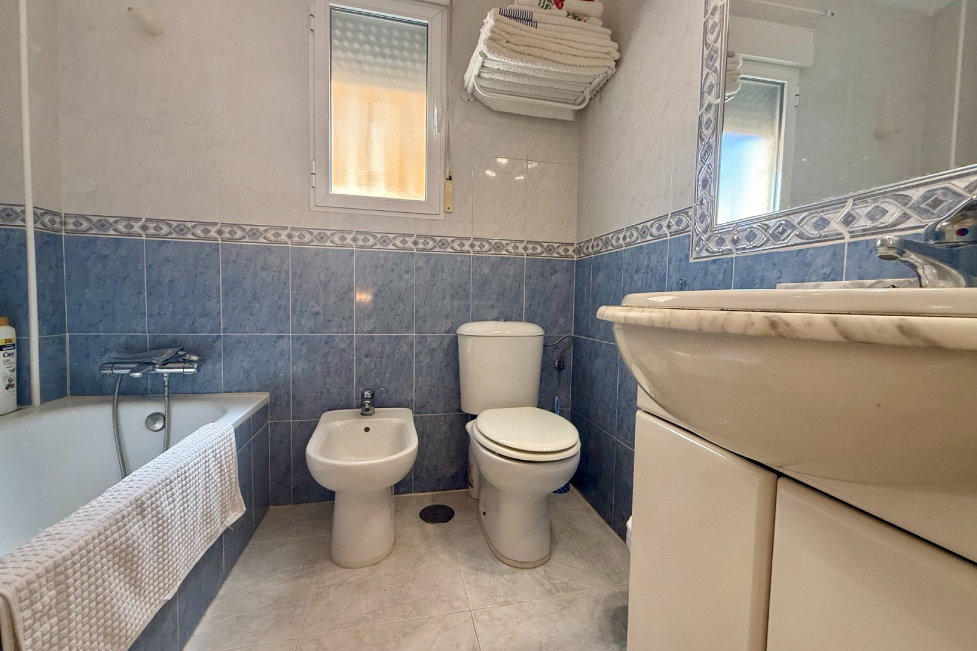 Resale - Villa -
Orihuela Costa - Villamartín