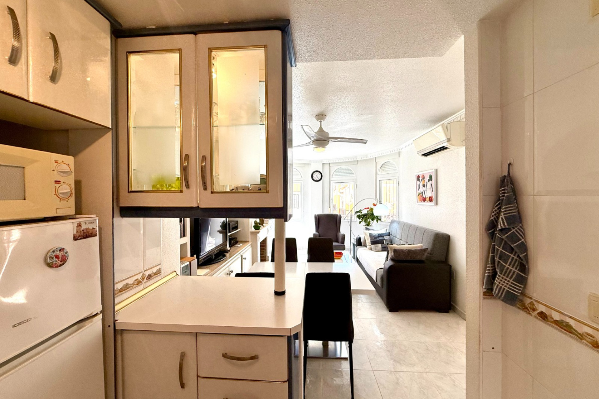 Resale - Villa -
Orihuela Costa - Villamartín