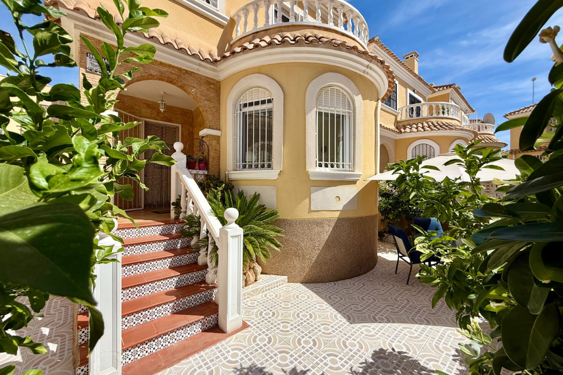Resale - Villa -
Orihuela Costa - Villamartín