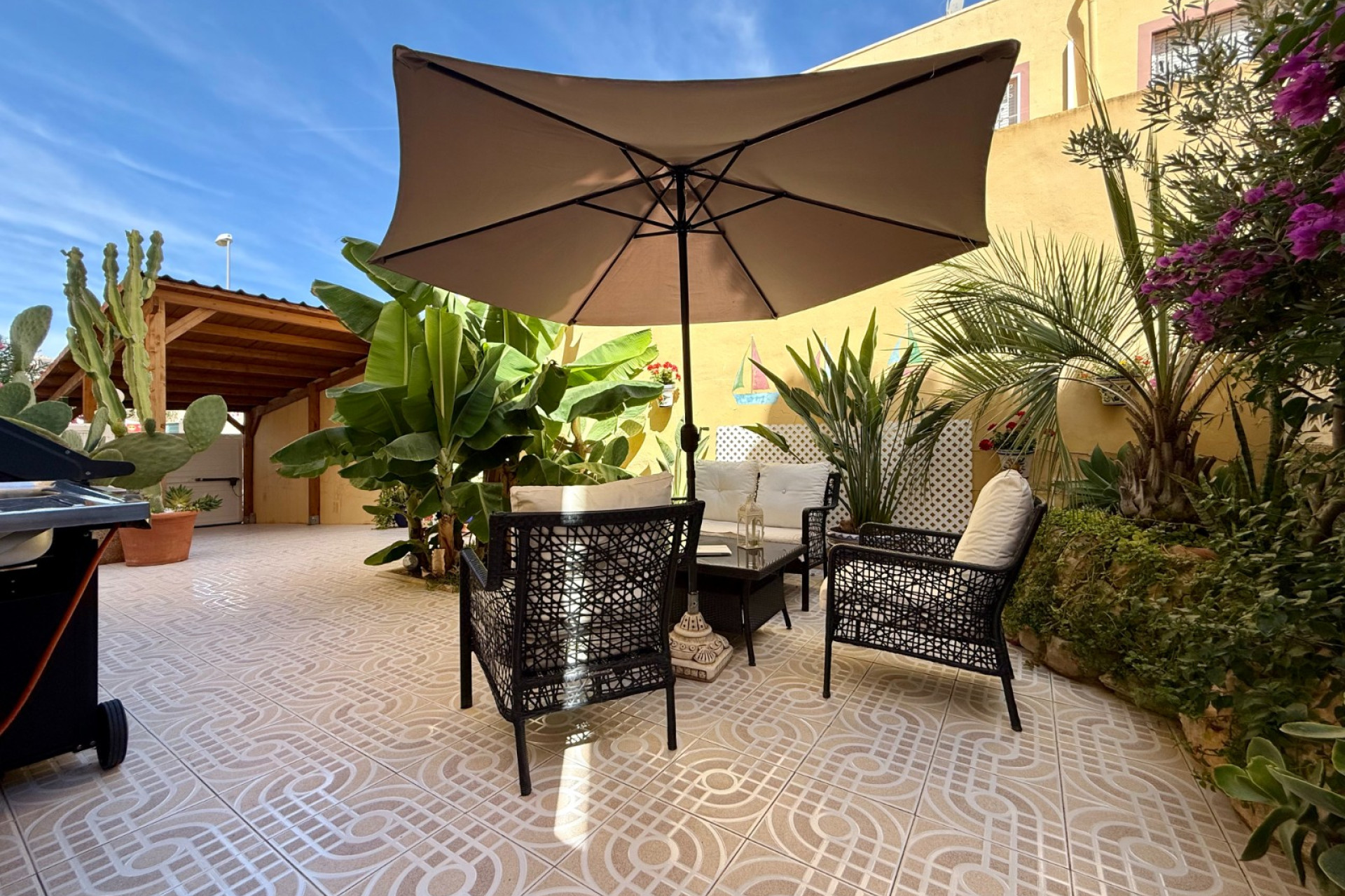 Resale - Villa -
Orihuela Costa - Villamartín