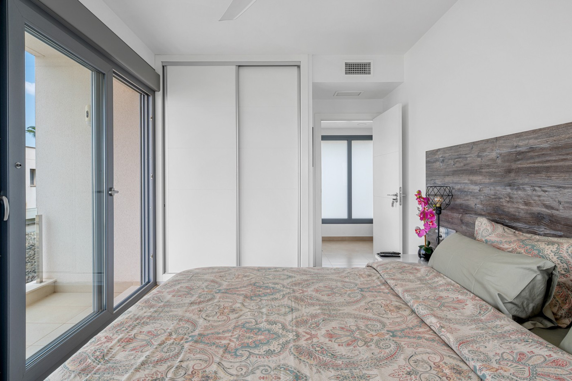 Resale - Villa -
Orihuela Costa - Vistabella