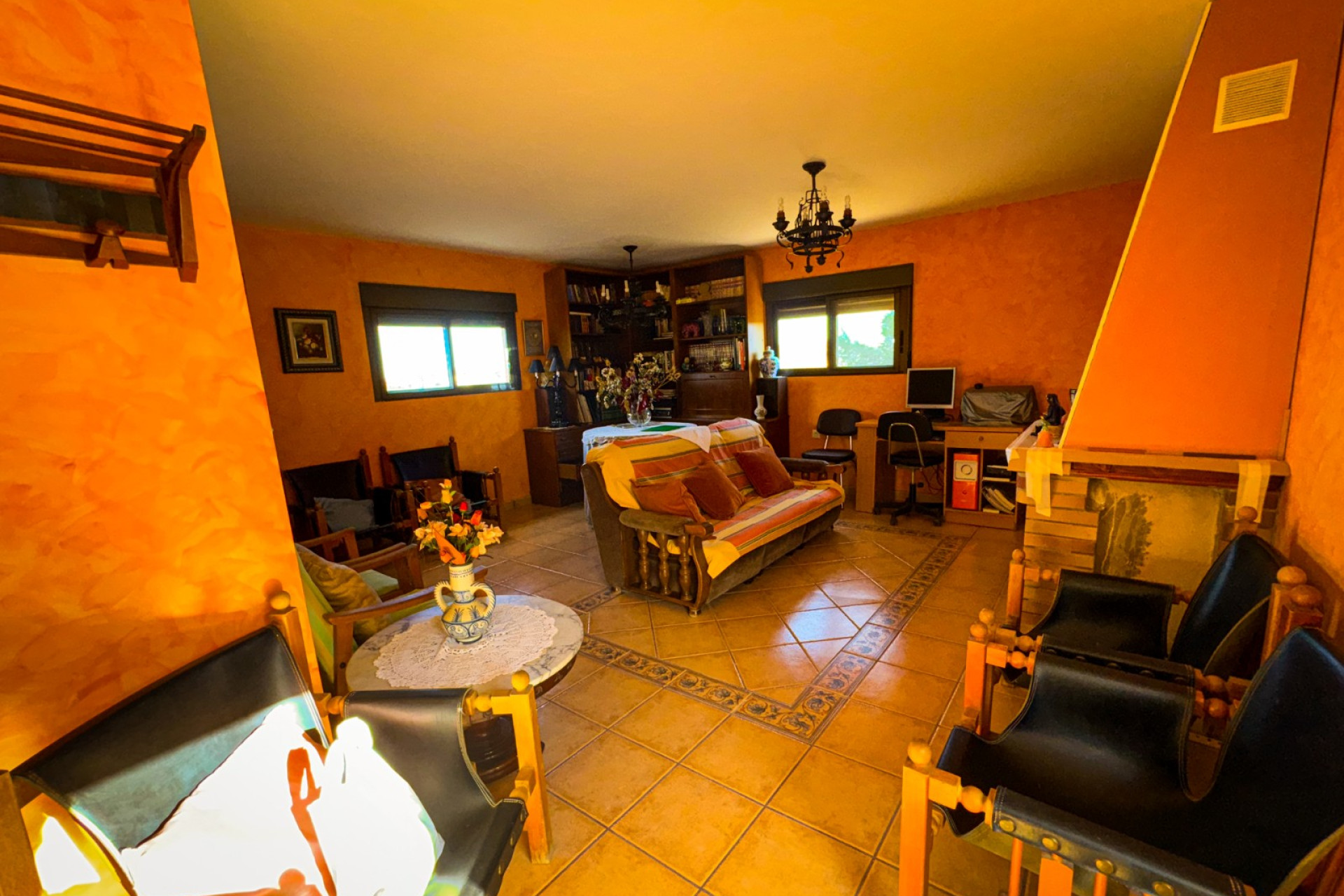 Resale - Villa -
Orihuela