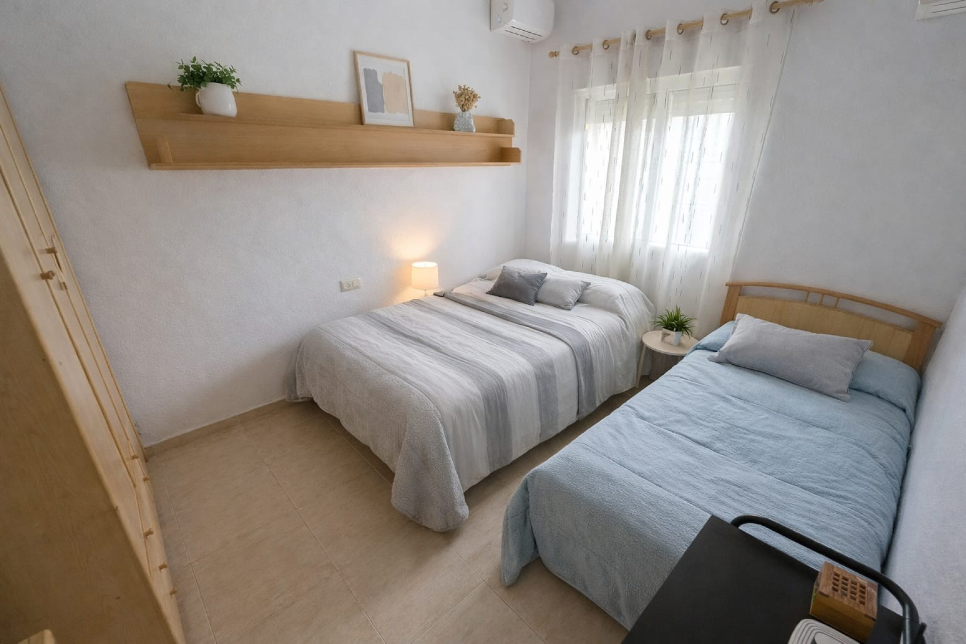 Resale - Villa -
Orihuela