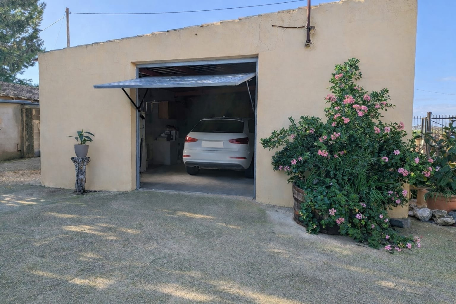 Resale - Villa -
Orihuela