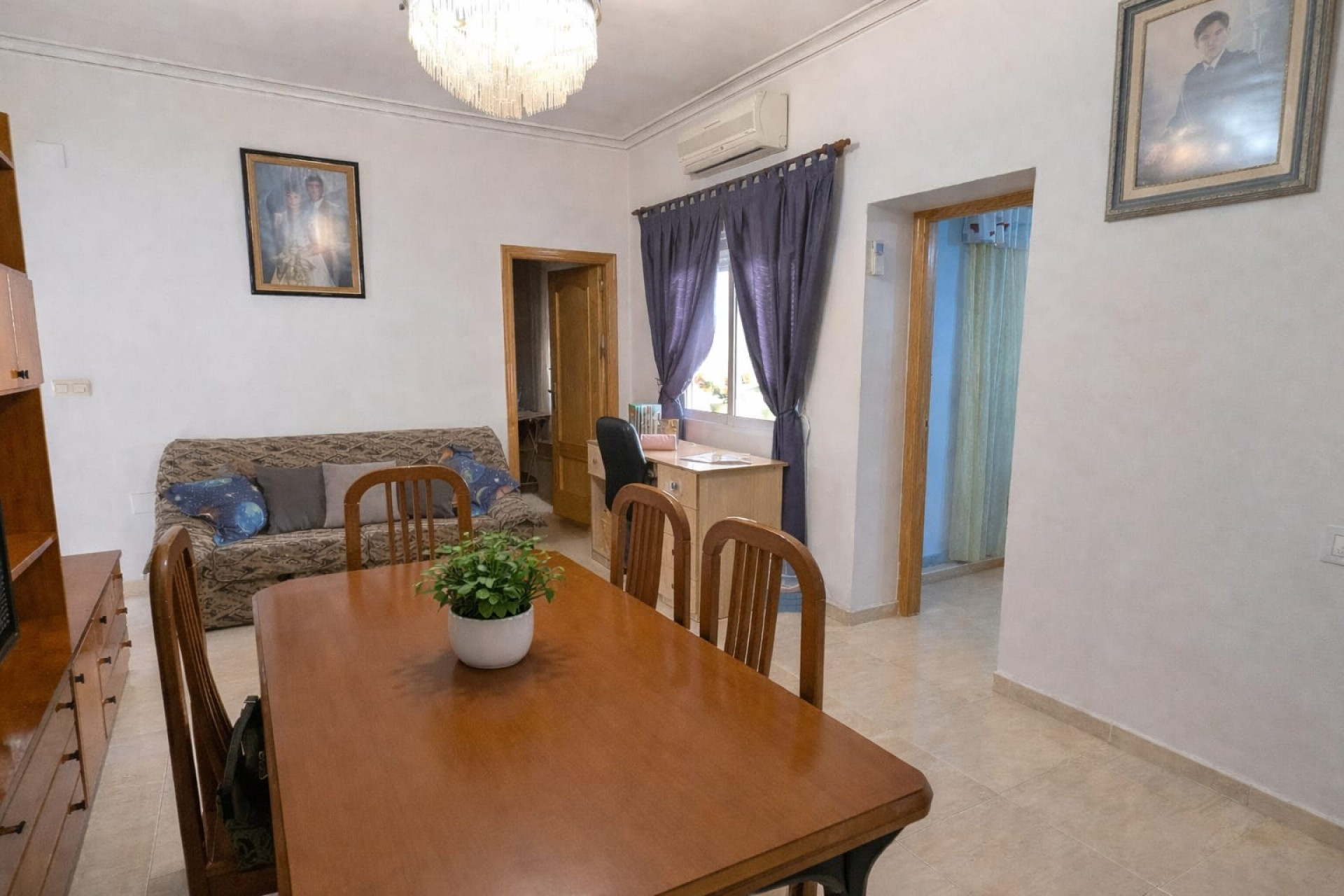Resale - Villa -
Orihuela