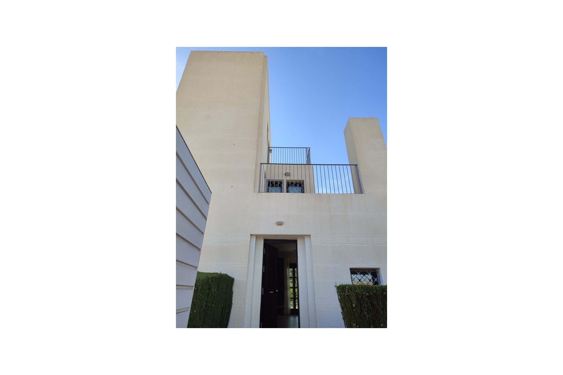 Resale - Villa -
Peraleja Golf - Inland