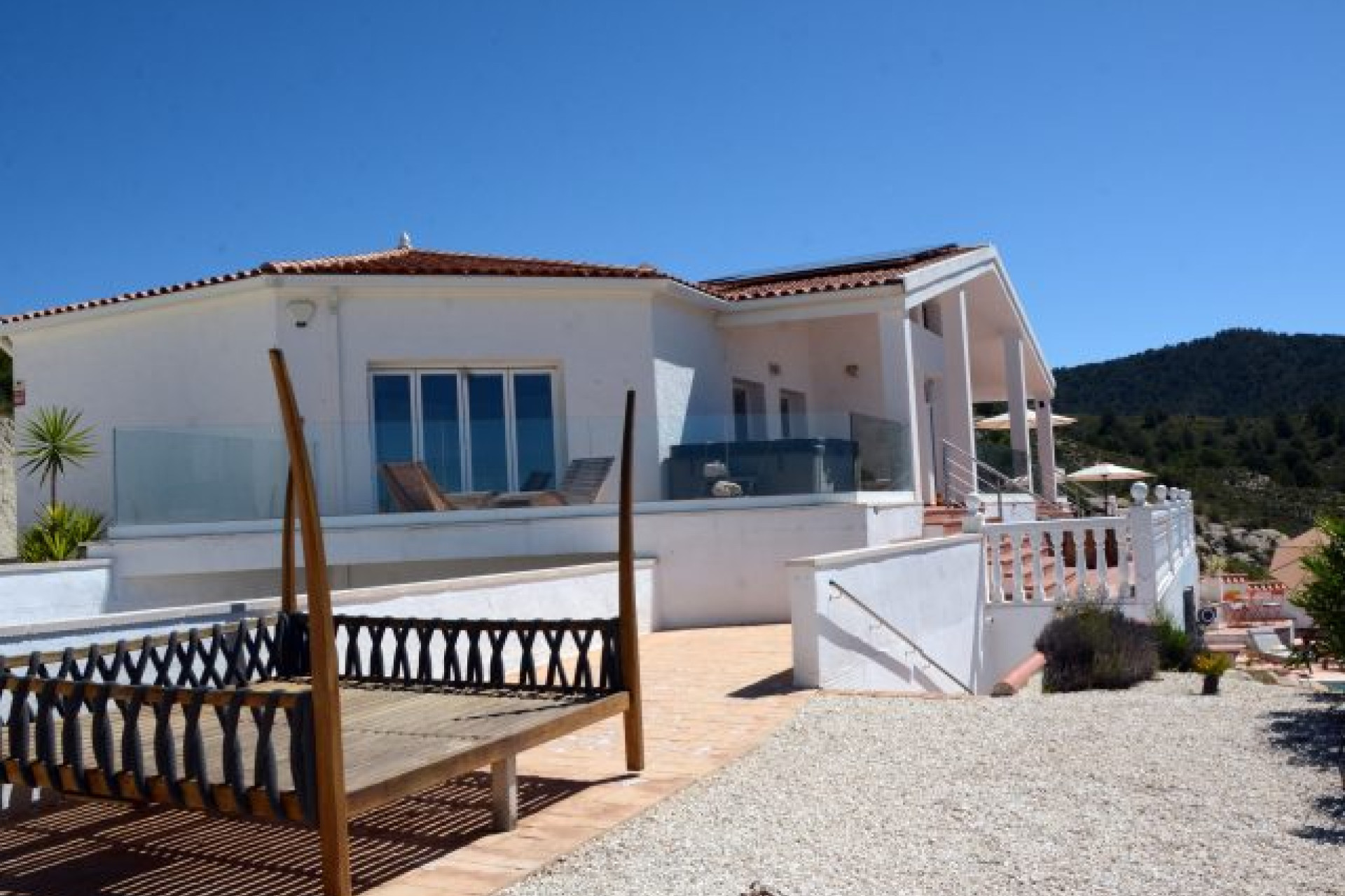 Resale - Villa -
Petrer