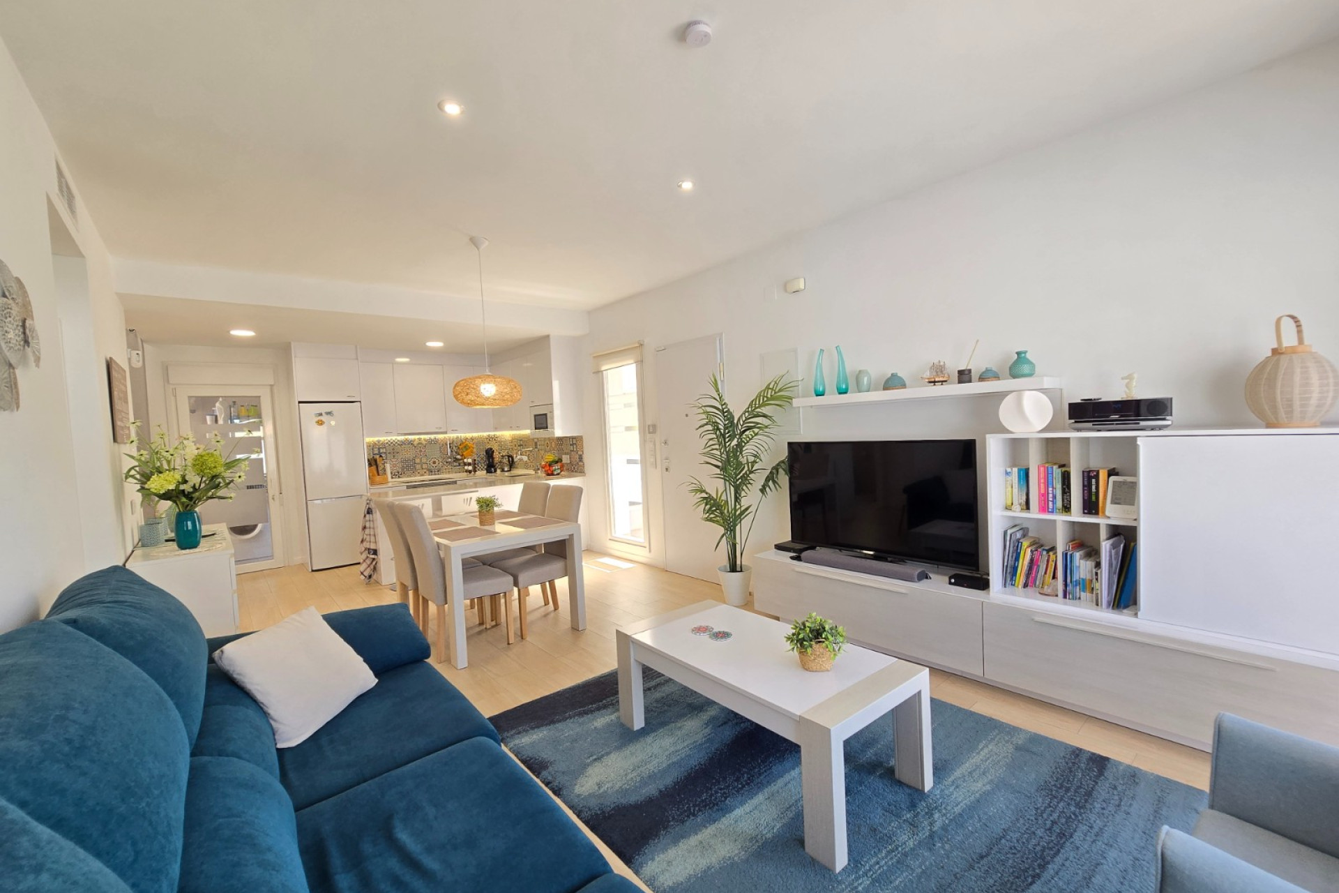 Resale - Villa -
Pilar de la Horadada - Costa Blanca