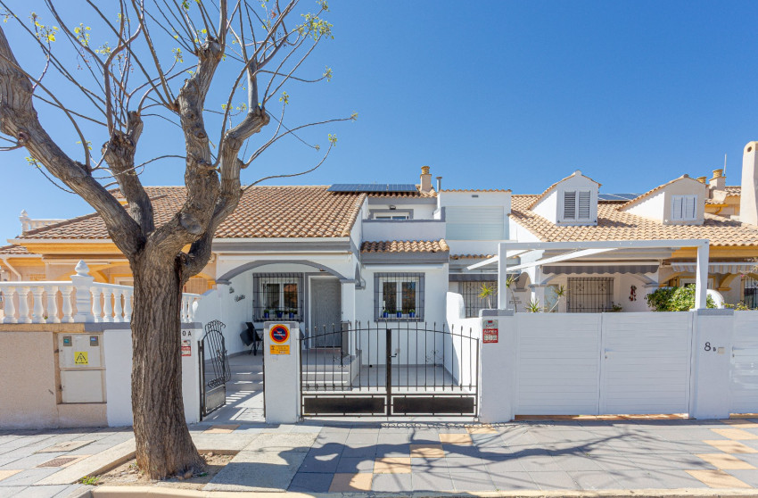 Resale - Villa -
Pilar de la Horadada - Costa Blanca