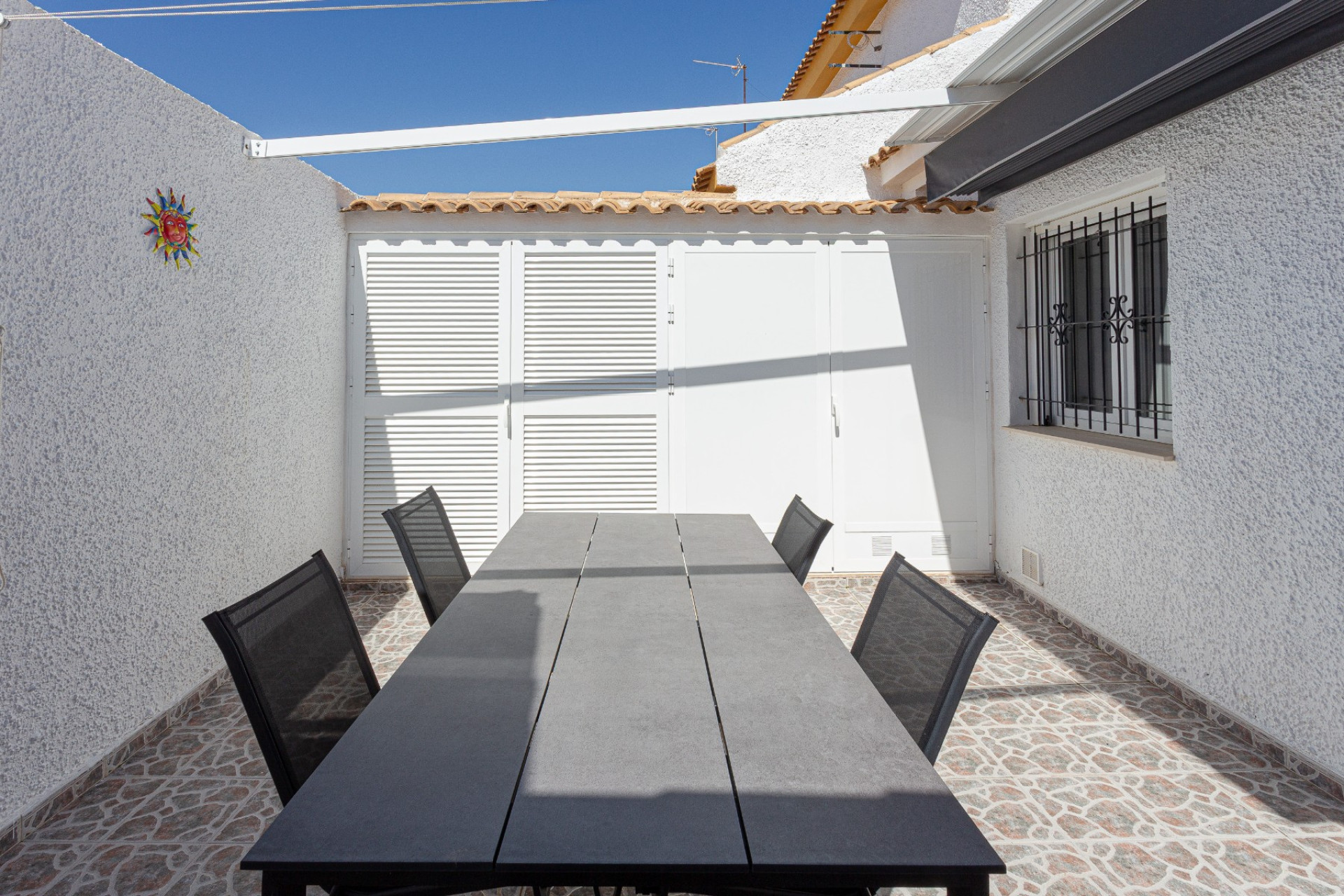 Resale - Villa -
Pilar de la Horadada - Costa Blanca